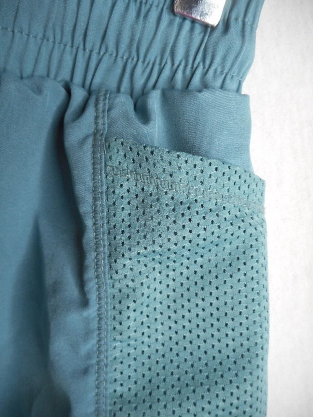 sage green running Shorts  elastic drawstring waist sz L - Picture 3 of 4